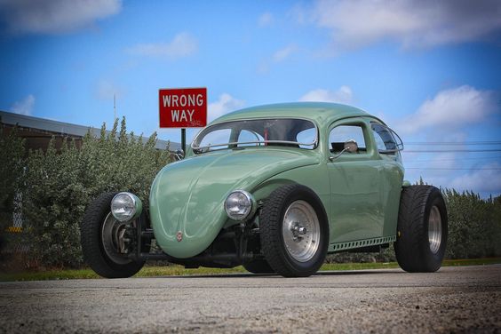 1962 Volkswagen Beetle to Volksrod Build by Father And Son - Breaking International