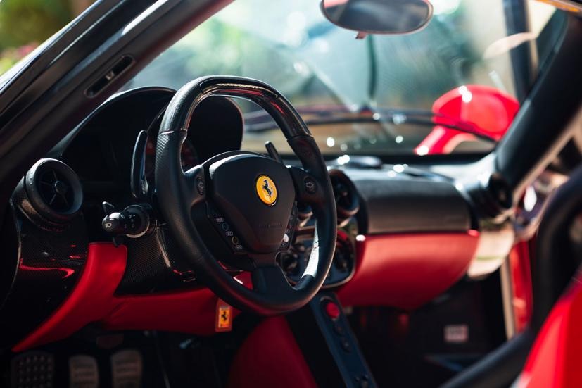 Ferrari Enzo sets Record for Online auction vs - ZCOOL