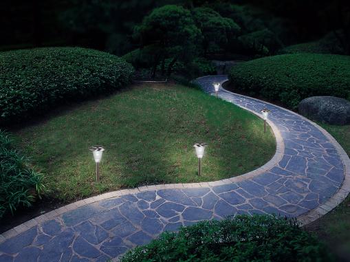 32 Garden Lighting Ideas to Illuminate Your Outdoor Space - Trending