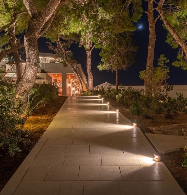 32 Garden Lighting Ideas to Illuminate Your Outdoor Space - Trending