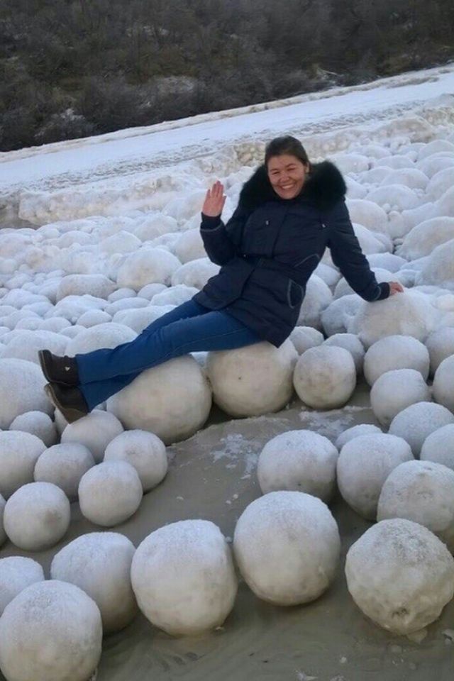 Rare and Breathtaking: Thousands of 'Ice Eggs' Discovered on Finnish Beach