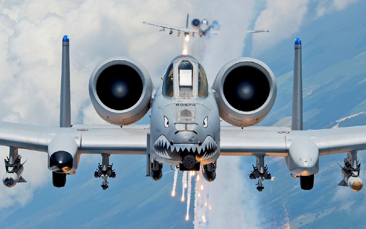 The A-10 Warthog's Cannon: A foгсe to Be Reckoned With at 3,900 Rounds per Minute