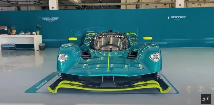 A New Breed of Supercar: Aston Martin Valkyrie – The $3M Formula One-Inspired Marvel fb - DX