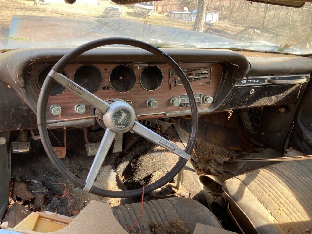 1967 Pontiac GTO Found in a Forest Hoping To Get a Second Chance