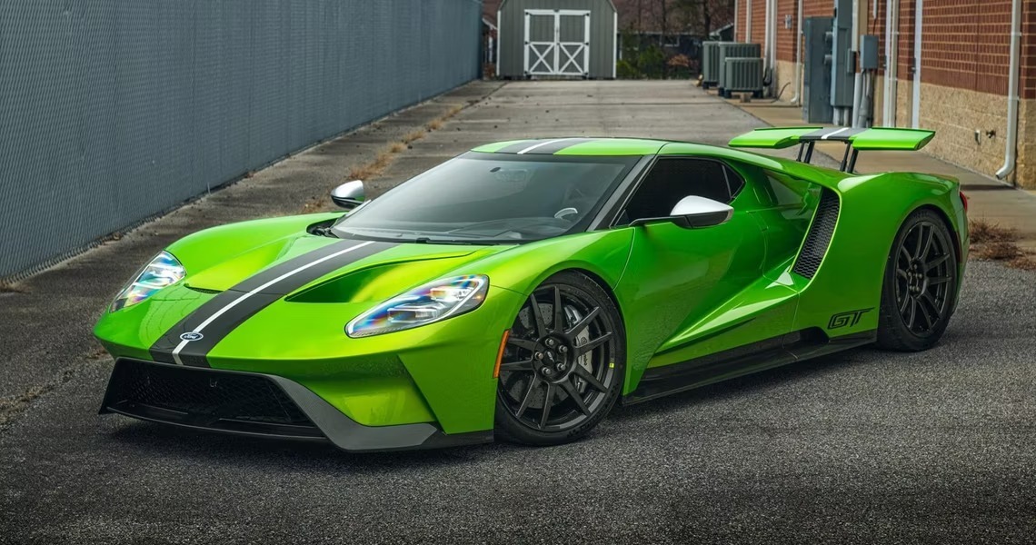 10 Reliable Supercars That Are Known For Their Low Running Costs q - ZCOOL