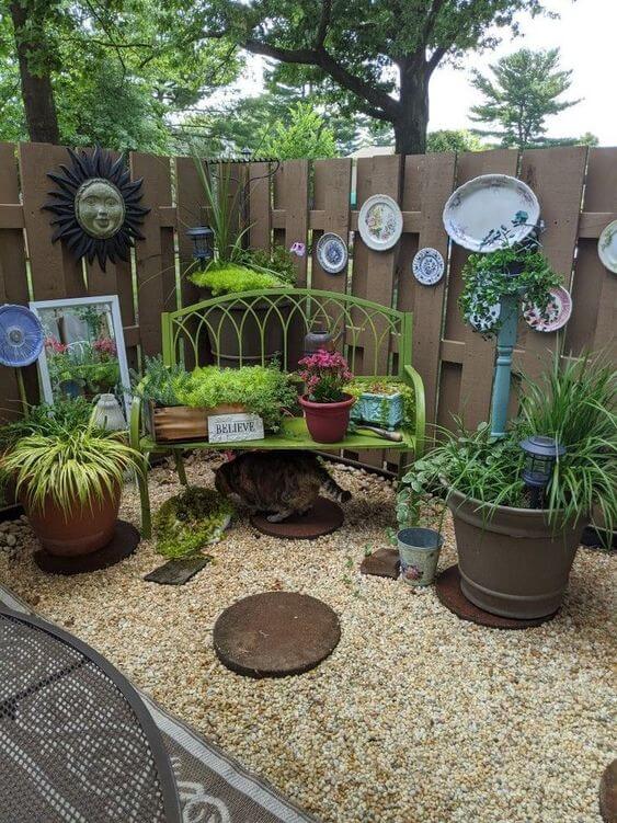 48 Shimmering Small Backyard Landscaping with Recycled Garden Projects