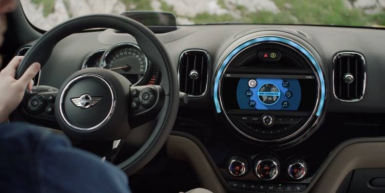 Out-Of-The-Box Wonders: Quirky Features In The Mini Countryman fb - DX