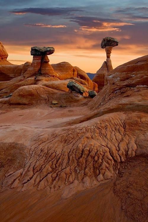 Discover 37 unique and unusual rock formations from around the world with our collection of unconventional wonders.