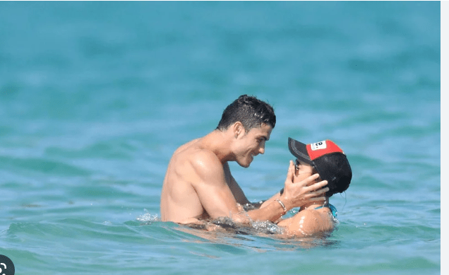 Cristiano Ronaldo Girlfriends Over The Years - Sports Champic