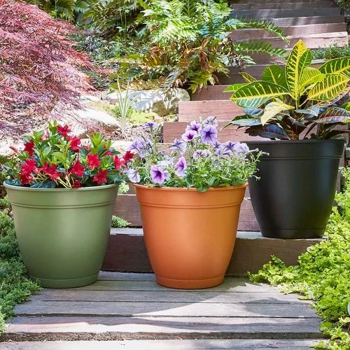 30 Stunning Front Porch Flower Pot Ideas