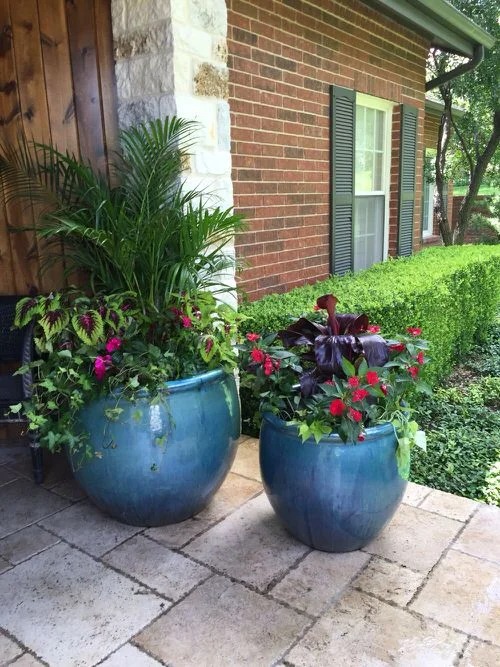 30 Stunning Front Porch Flower Pot Ideas