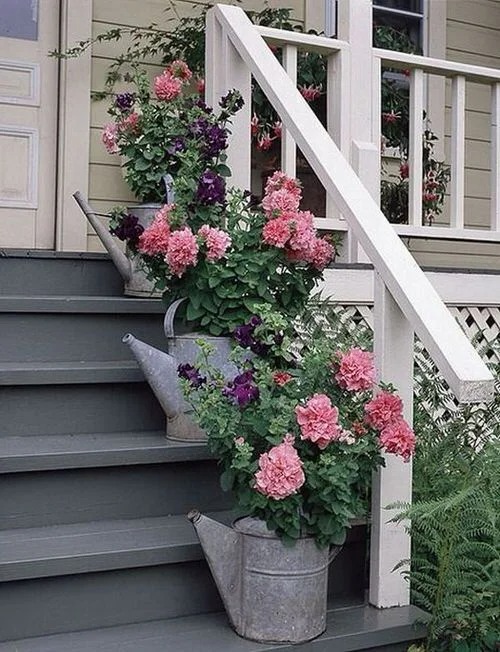 30 Stunning Front Porch Flower Pot Ideas