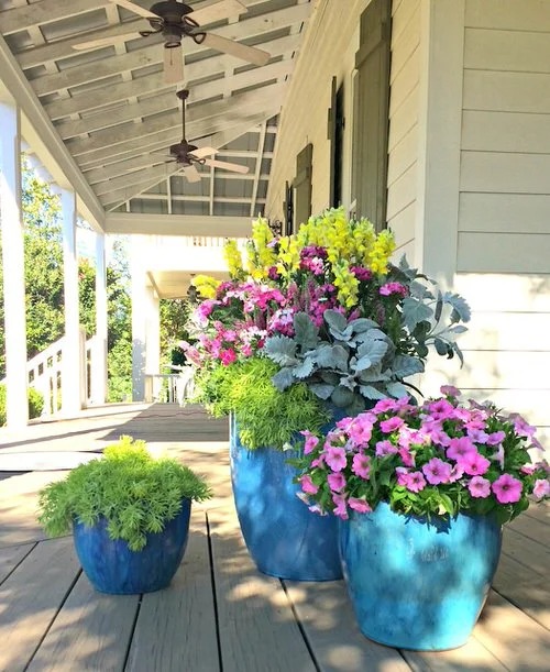 30 Stunning Front Porch Flower Pot Ideas