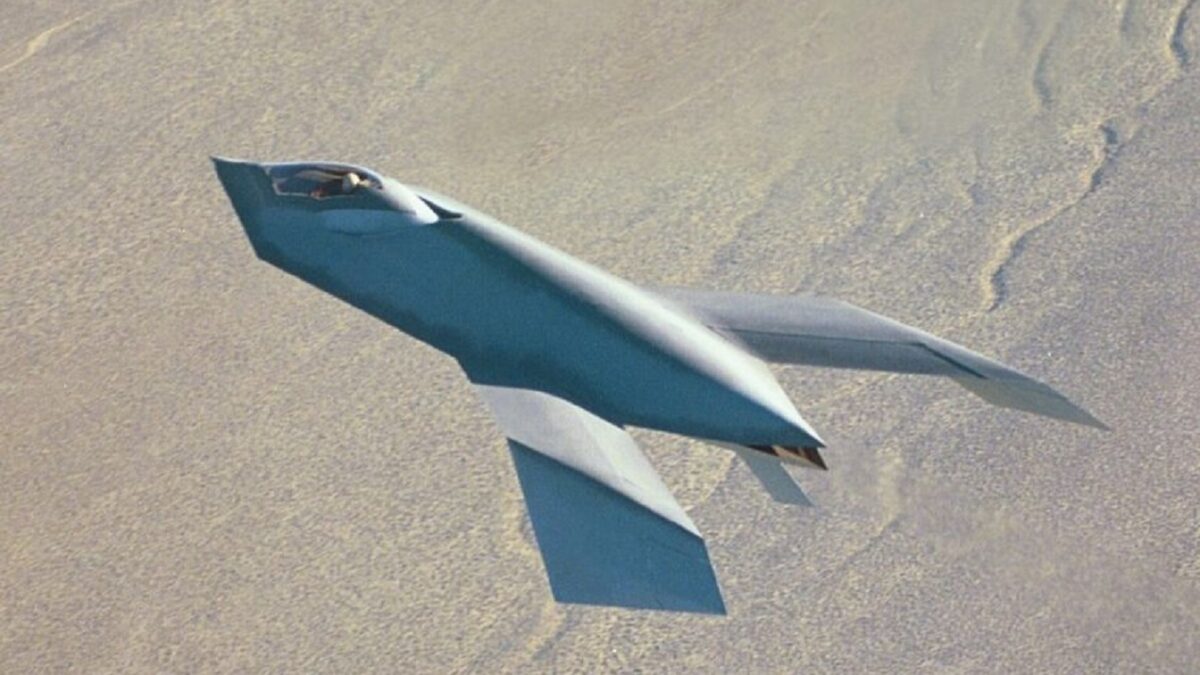 Revolutionary Stealth Aircraft: YF-118G, the "Bird of Prey," Redefines History. l - LifeAnimal