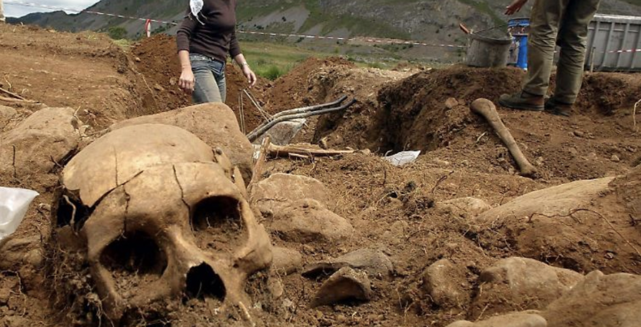 Archaeologists Astounded by Uncovering of ‘Giant Tombs’ in Crimea