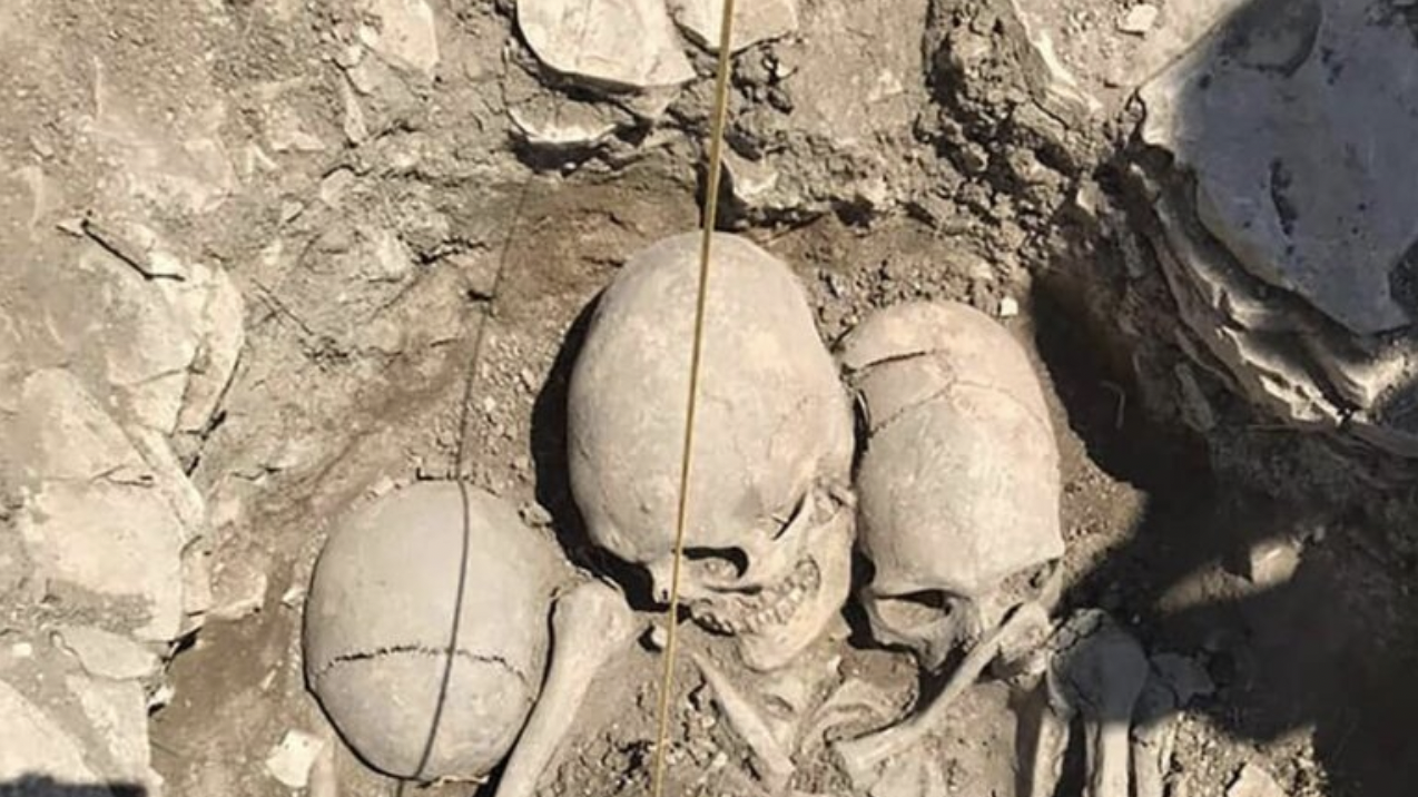 Archaeologists Astounded by Uncovering of ‘Giant Tombs’ in Crimea