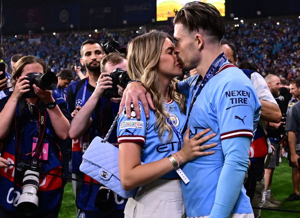 Admiring the beauty of Grealish's wife Sasha makes everyone admire.f - LifeAnimal