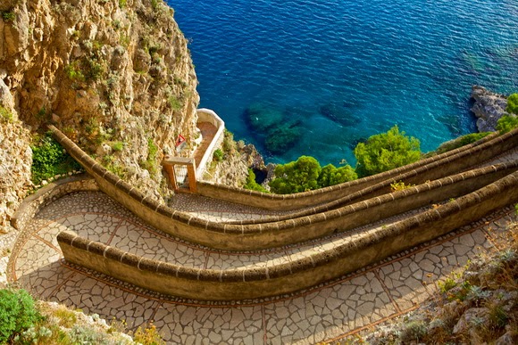 Exploring The Most 11 Sρectacular Cliff Paths From Around The World - Buzz News