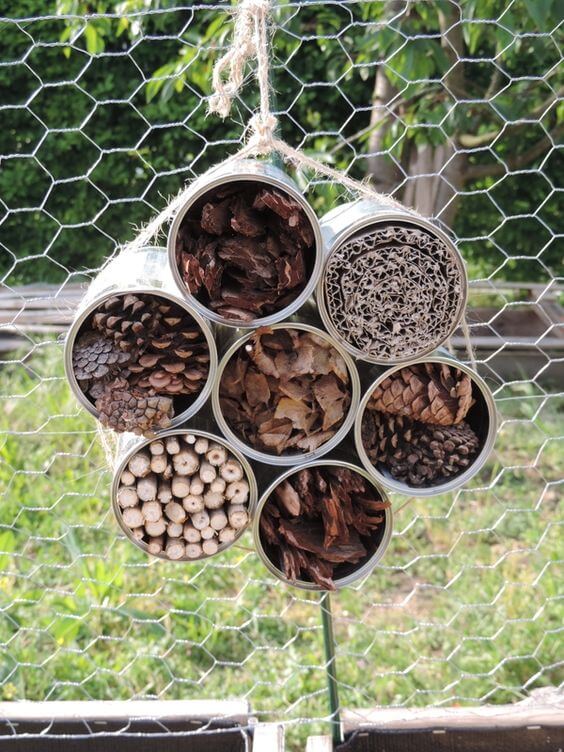 20 Easy And Cheap Can Projects To Make For Your Garden