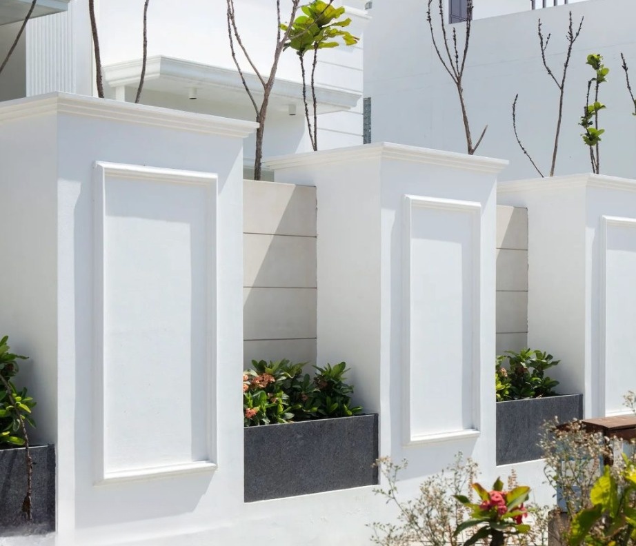 30 Wall and Fence Design Ideas to Improve the Facade of Your Home