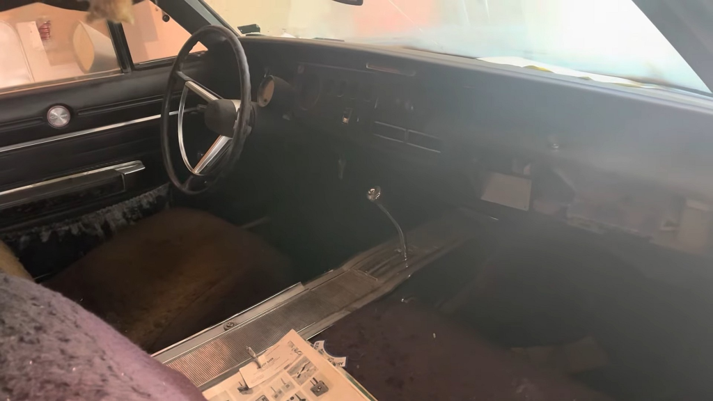 First Drive In 28 Years! 1968 Dodge Charger Garage Find Comes Back To Life