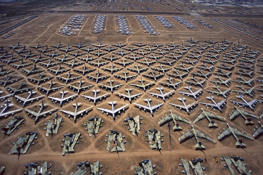 Unveiling the Enormous Aircraft Graveyard: Exploring the World's Largest Collection of Abandoned Planes in the Arizona Desert. l - LifeAnimal