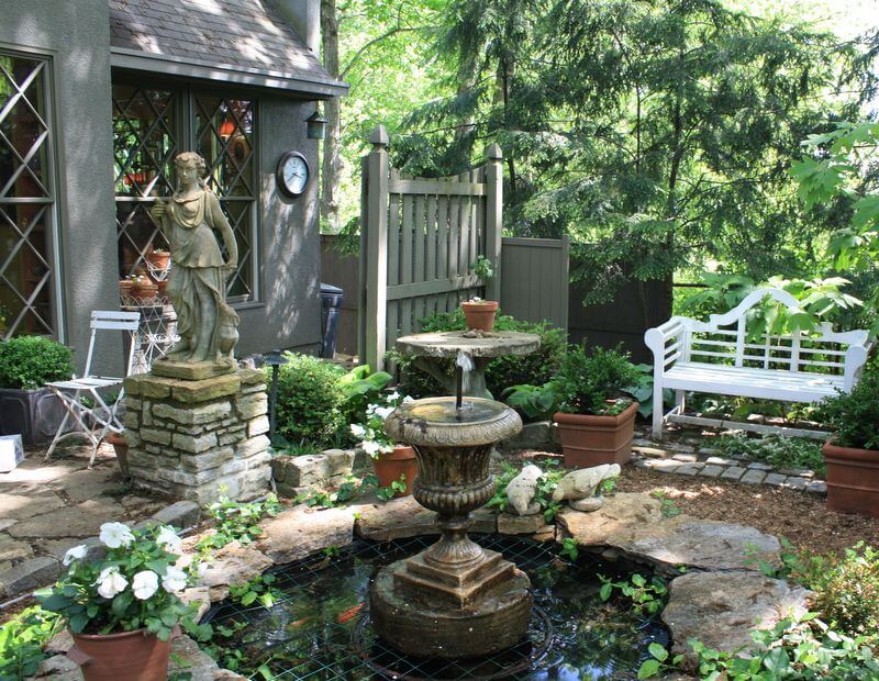 45+ Blooming Cottage Style Garden Ideas for a Charming Outdoor Space