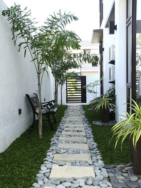 Excellent Ideas For Decorating Small Courtyards