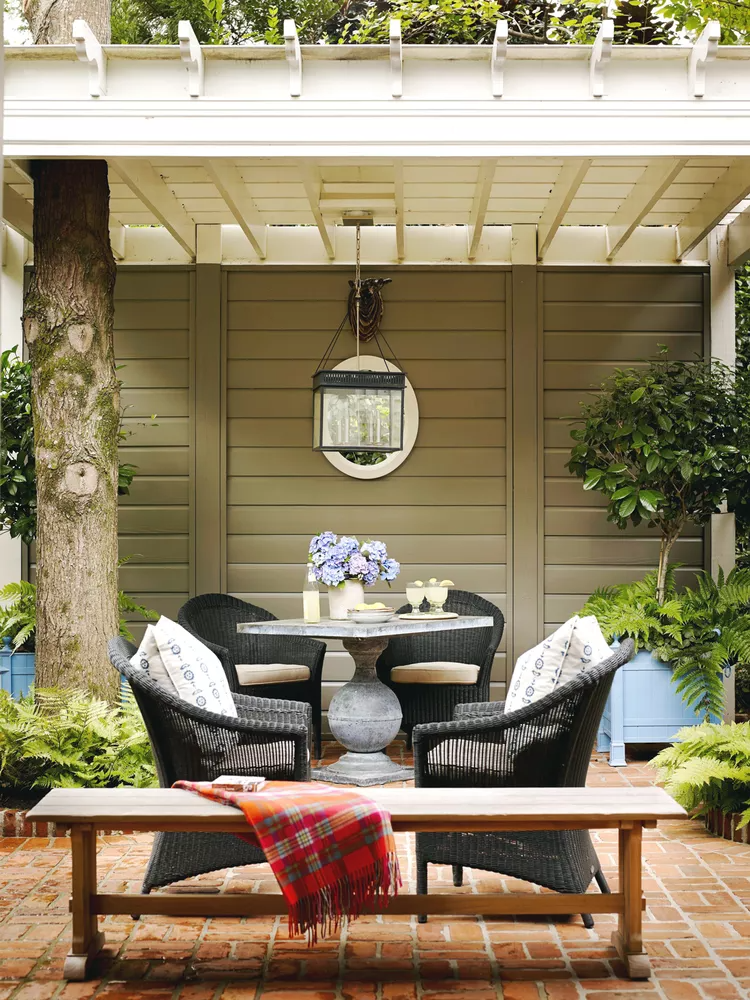 22 Pretty Pergola Ideas to Update Your Outdoor Space