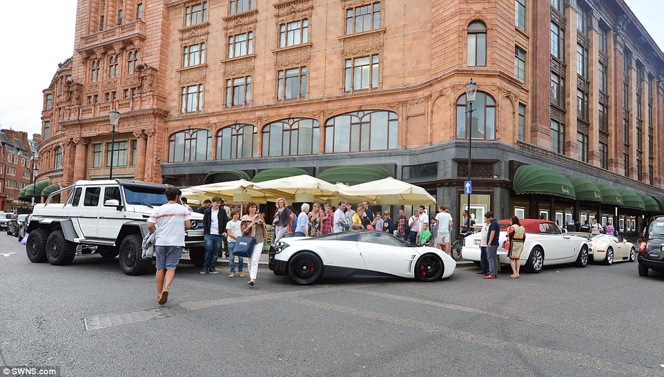 The Arab supercar tour continues to Cannes: Days after the streets of Knightsbridge are jammed with flashy vehicles, Middle Eastern playboys take their expensive toys to the French Riviera - Latest News