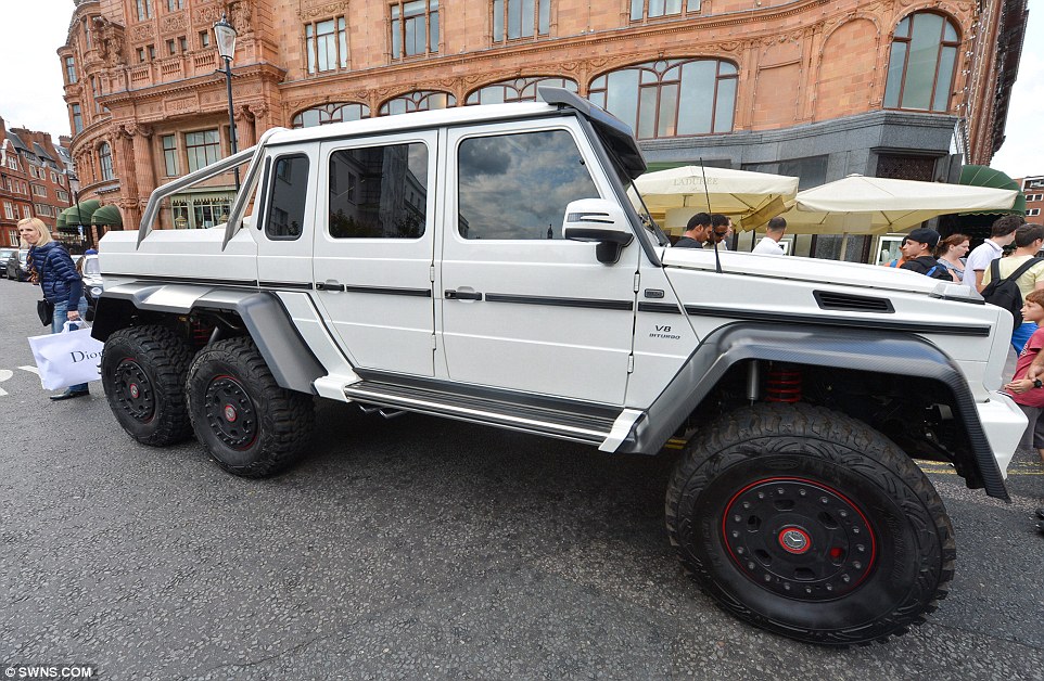 The Arab supercar tour continues to Cannes: Days after the streets of Knightsbridge are jammed with flashy vehicles, Middle Eastern playboys take their expensive toys to the French Riviera - Latest News