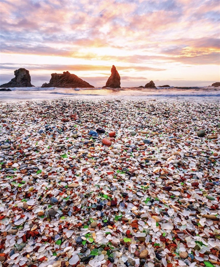 A Beautiful Tourist Destination near Fort Bragg, California, USA. – Nano Machine News