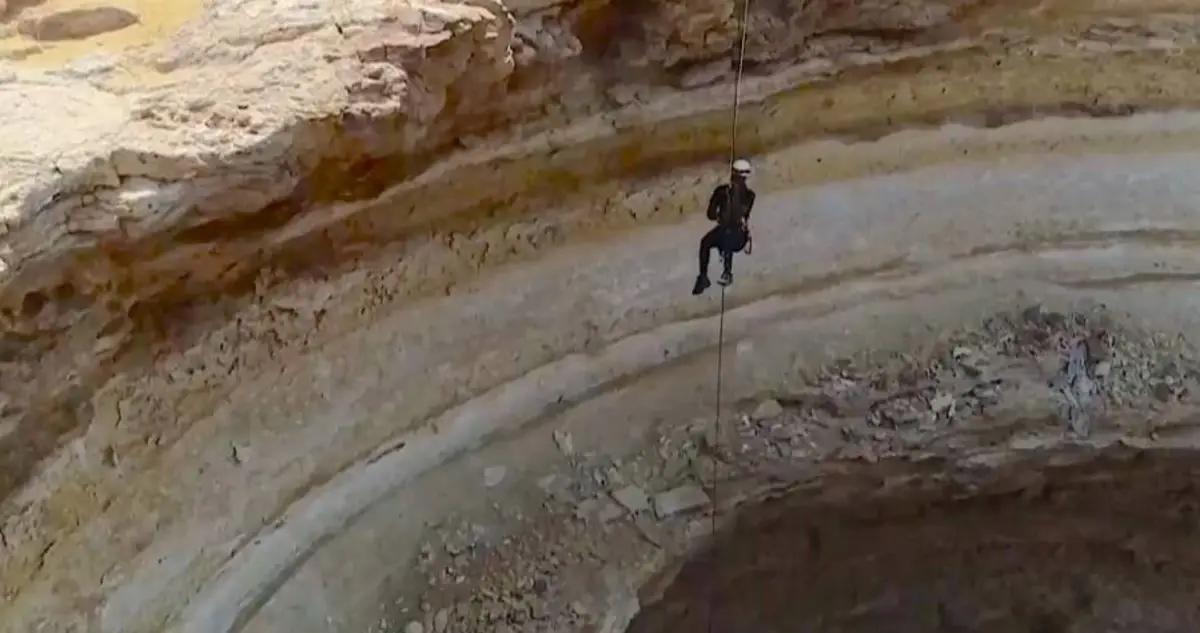 Cavers reached the bottom of Yemen’s ‘Well of Hell.’ Here’s what they discovered