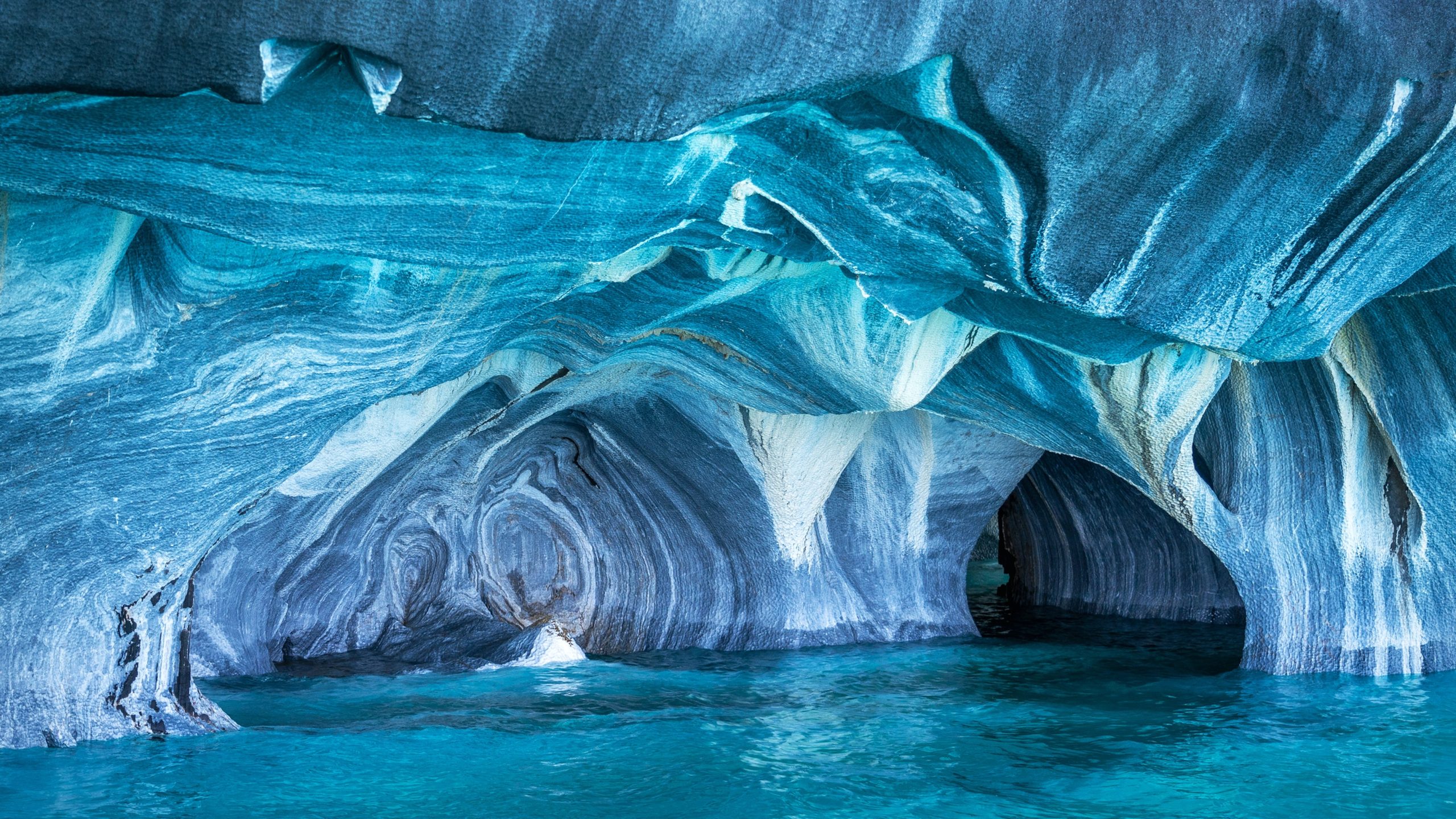 Enchanting Ice Tunnel Unveiled In The Heart Of Patagonia, Argentina - Special 68