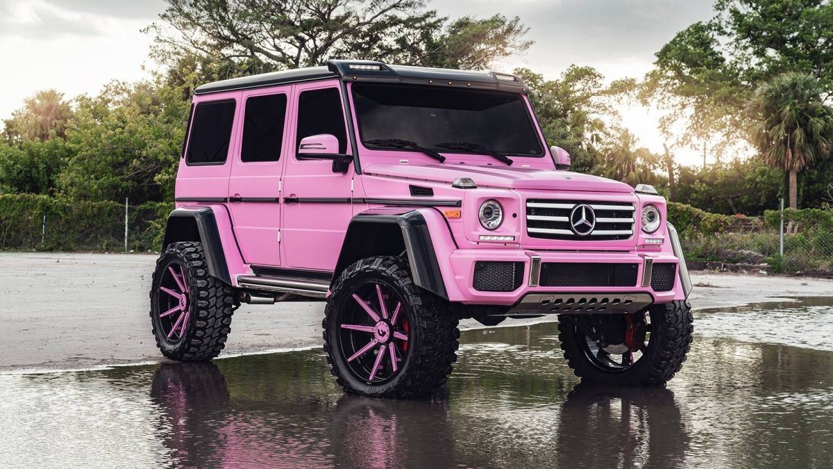 Glamorous Enhancements Illuminate the Pink Mercedes G 500 4×42: Where Luxury Meets Chic - DX