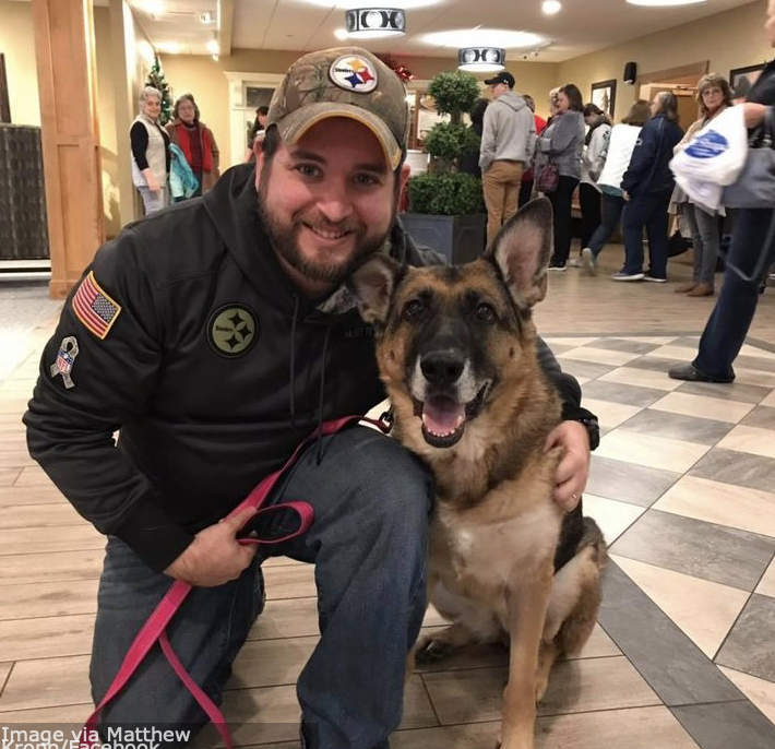 hh. Emotional Reunion: Soldier Reunites With Beloved Military Dog After Years Apart, Hoping for the Unbreakable Bond to Endure. - LifeAnimal