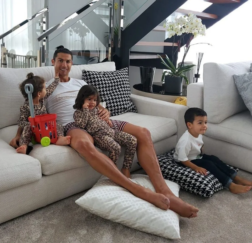 Step Inside Cristiano Ronaldo’s £43m Property Empire – Including a Luxurious Madeira Mansion and a Jaw-Dropping £7m Under Construction - Sports News