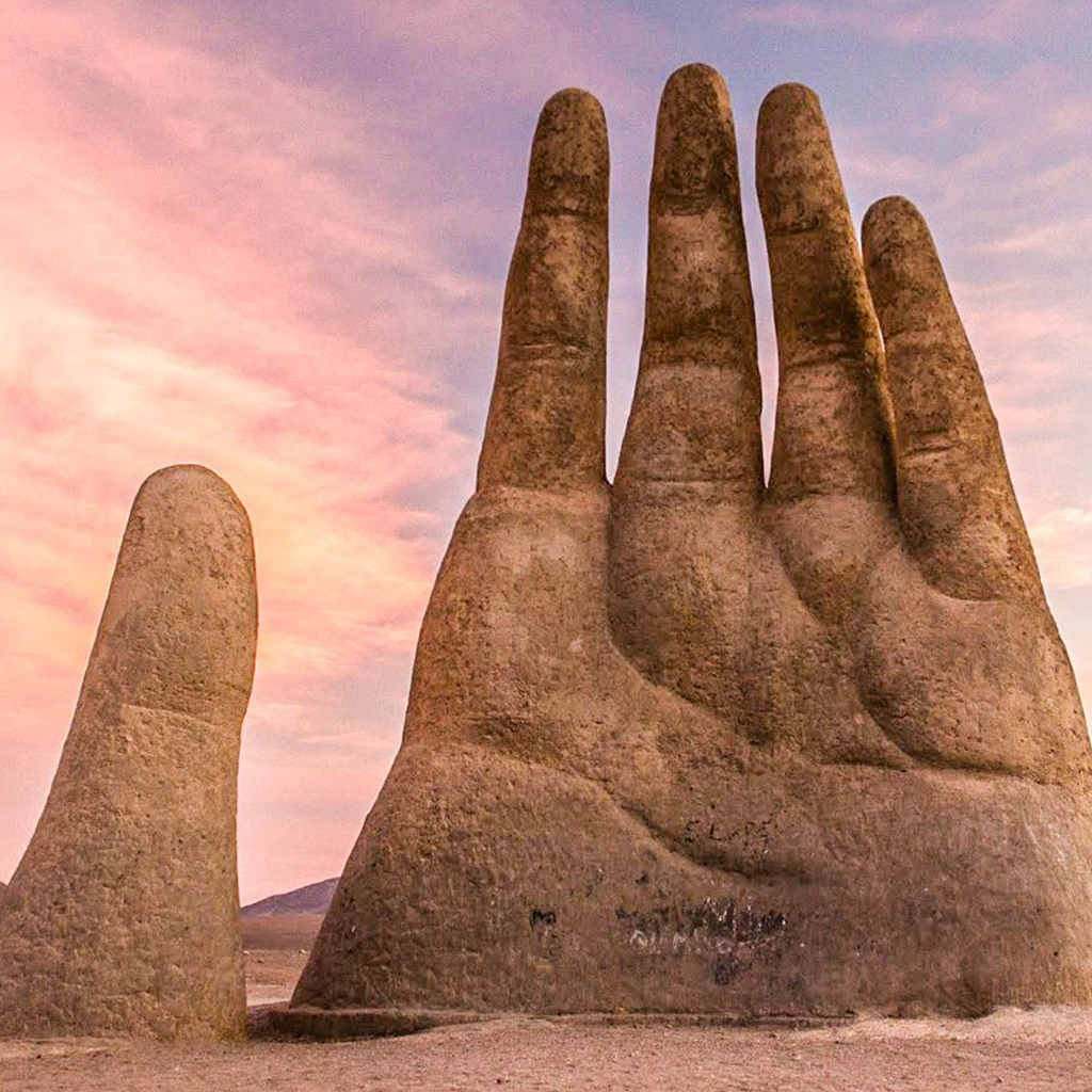 It’s True That The Mysterious Huge Hand In The Chilean Desert Exists – Powerful Message