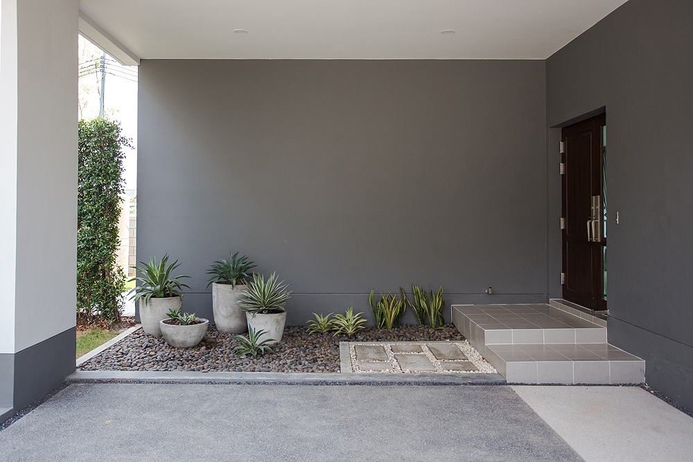 Make a Great First Impression with These 35 Front Entryway Landscaping Ideas