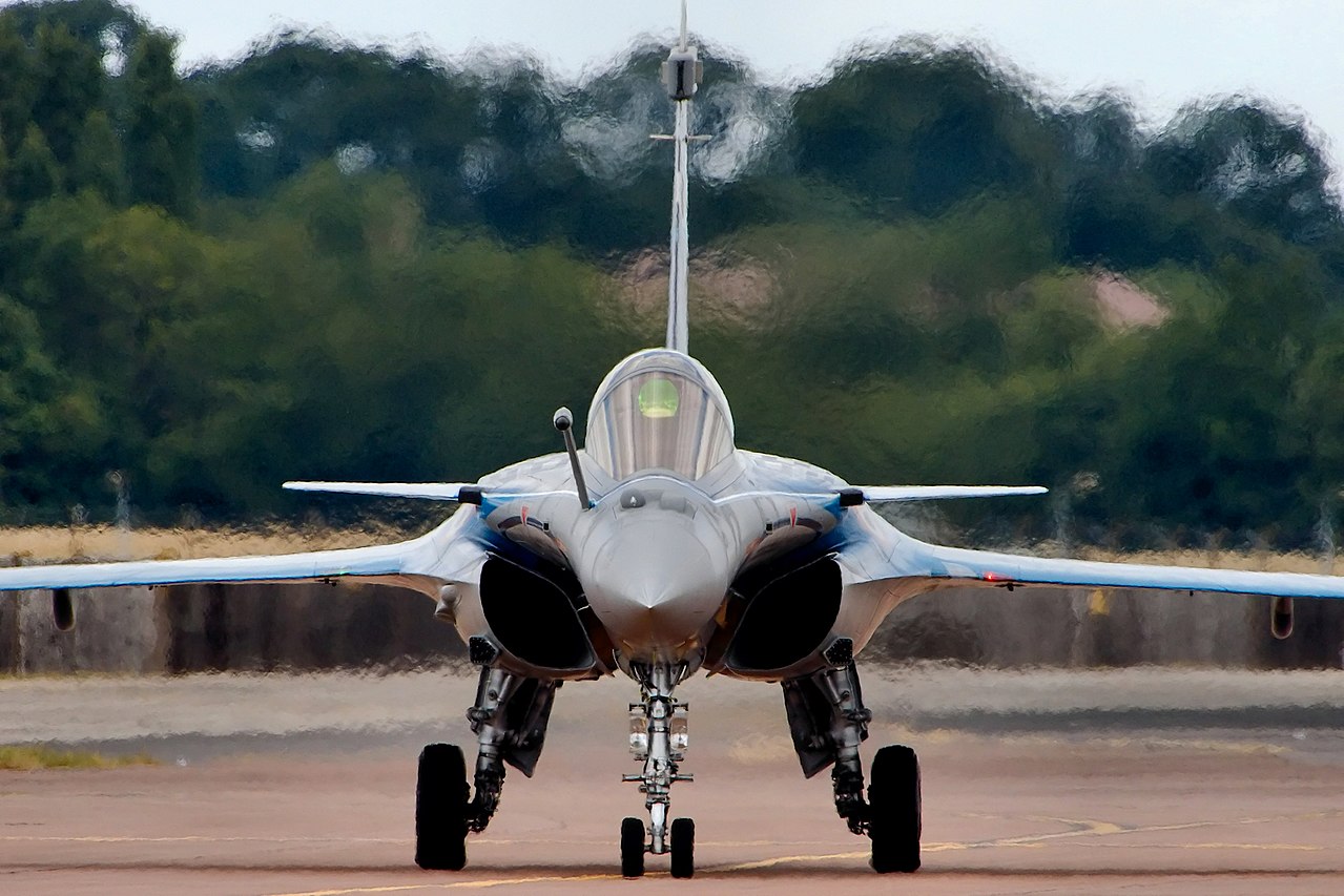 Dassault Rafale: The French ‘Burst of Fire’ That’s Seen Serʋice Across the Middle East - VGO News