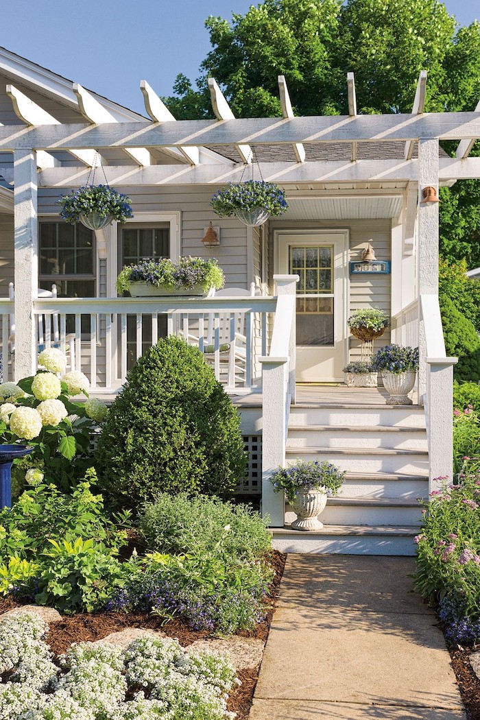 Make a Great First Impression with These 35 Front Entryway Landscaping Ideas