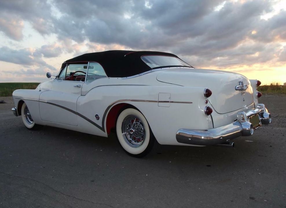 The Timeless Classic: A Nostalgic Journey into the 1953 Buick Skylark Convertible