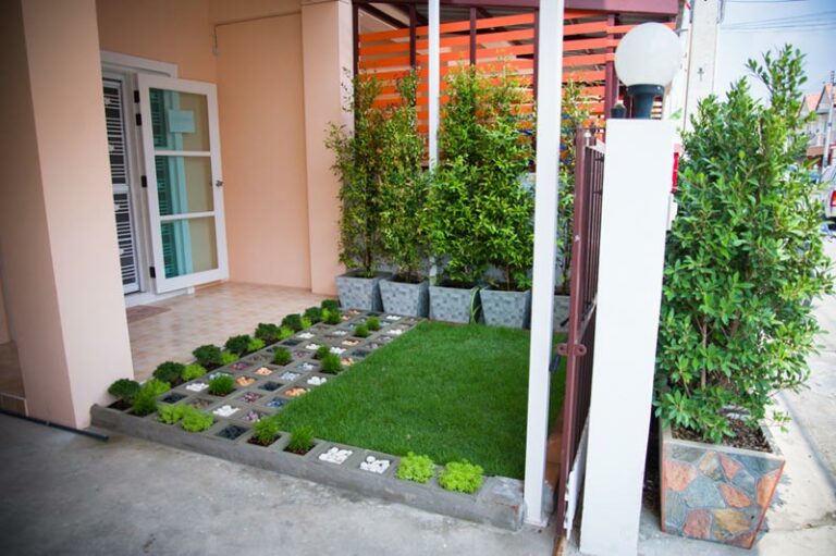 Make a Great First Impression with These 35 Front Entryway Landscaping Ideas