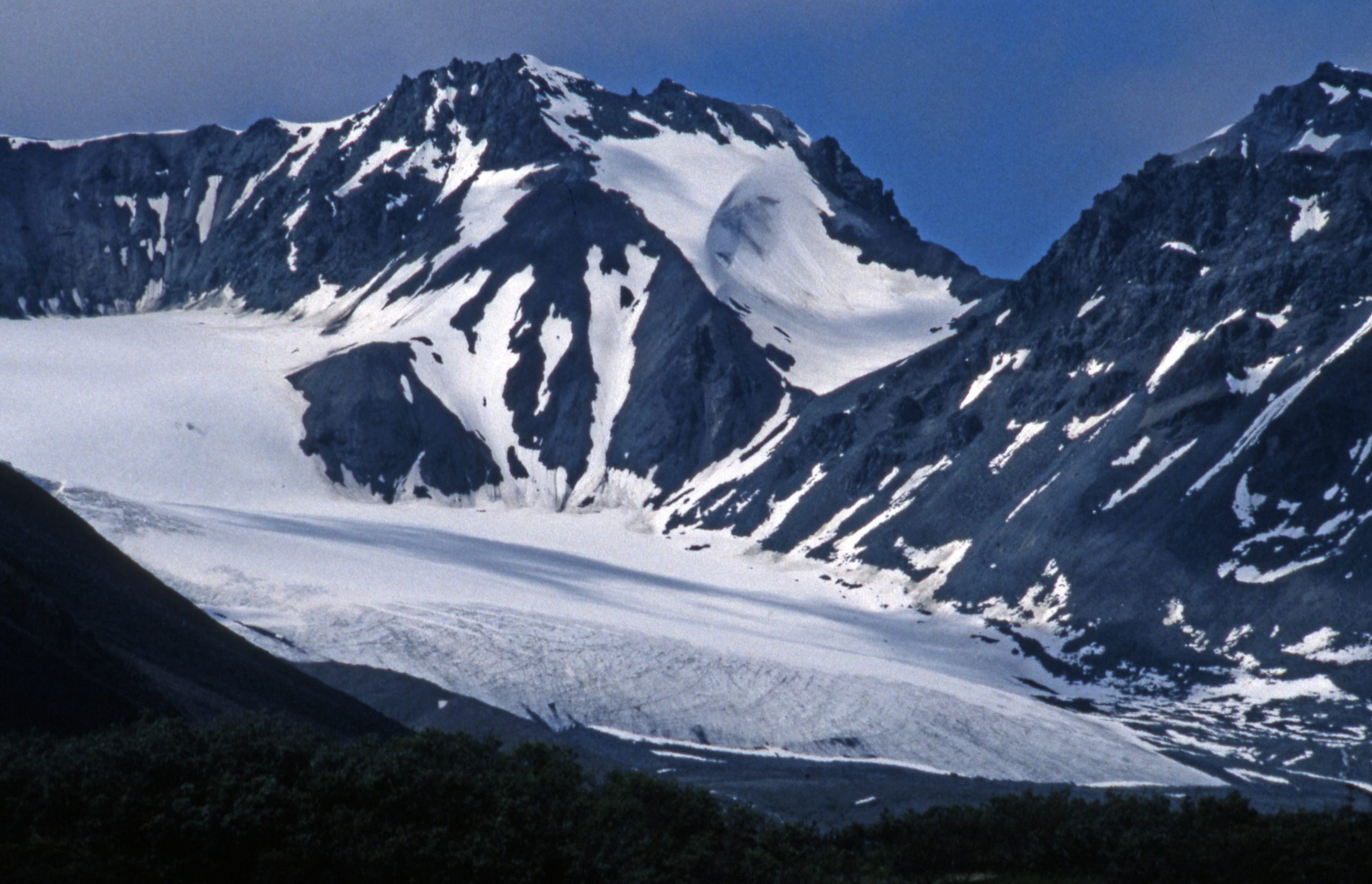 Explore: Tatshenshini-Alsek Provincial Park , Canada - Breaking International