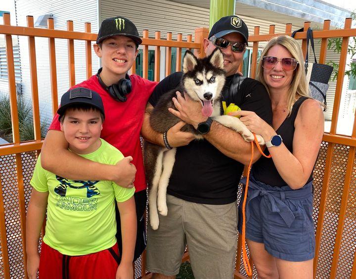 Rescued from a harrowing car fire, a Husky has discovered genuine happiness in the loving embrace of a compassionate and affectionate new family. – Puppies Love