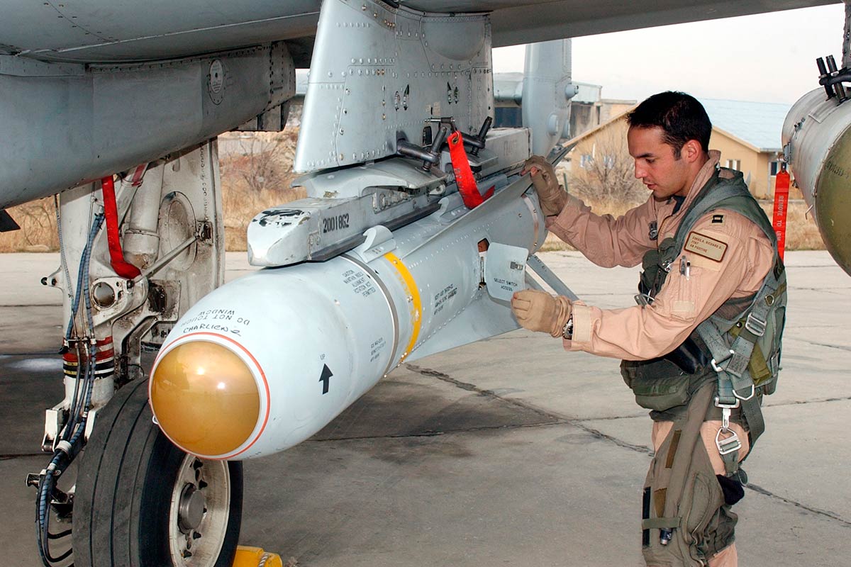 Precision Air-to-Ground Missile AGM-65 Maverick