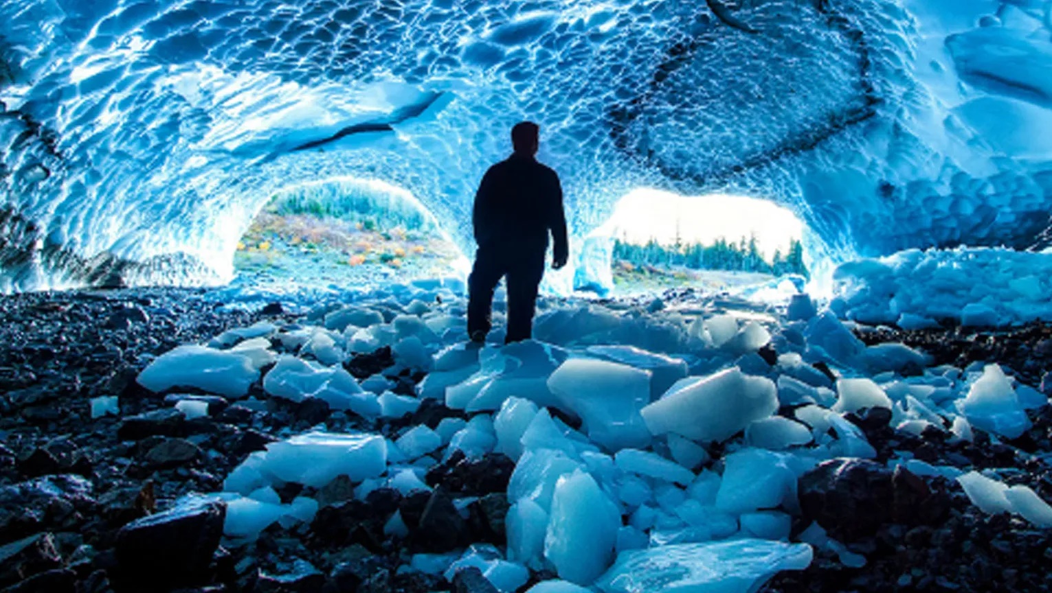 Enchanting Ice Tunnel Unveiled In The Heart Of Patagonia, Argentina - Special 68