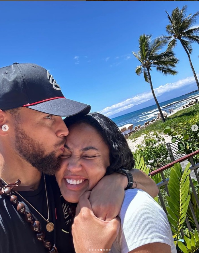 The Talented Stephen Curry Won The Charity Golf Tournament With His Beautiful Wife, Making Millions Of Fans Admire - Car Magazine TV