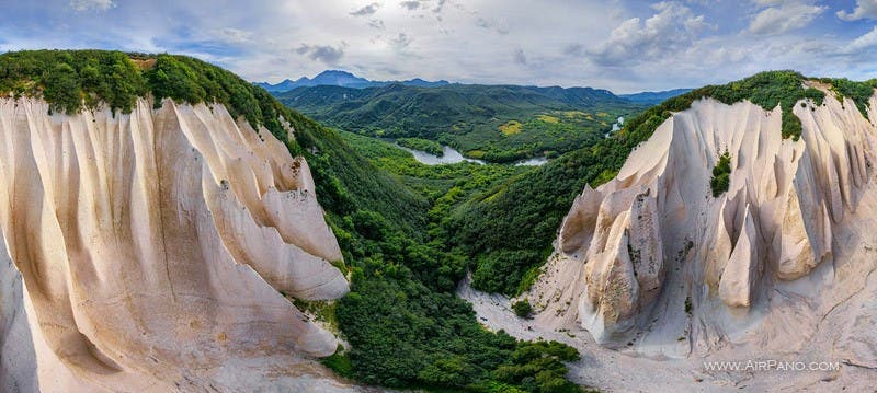 Exploring Kamchatka's Natural Wonder, the Alluring Weird Valley Kutkhiny Baty, and becoming immersed in its enchanting geothermal landscape are worthwhile. - Mnews