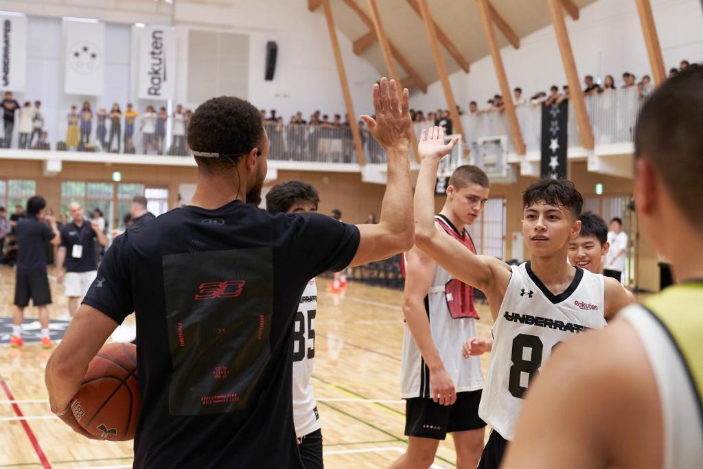 Stephen Curry ignites Japan's future basketball stars at the Tokyo Tour